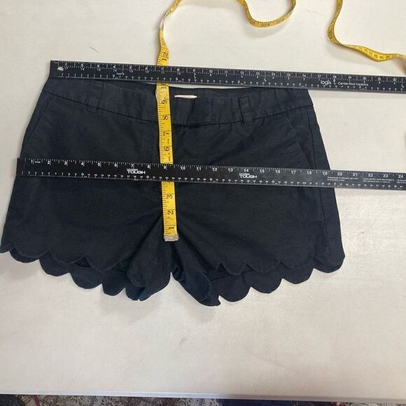 J.CREW Women’s Linen Blend Shorts Size 10 Black Scalloped Edge Hem - Picture 3 of 9